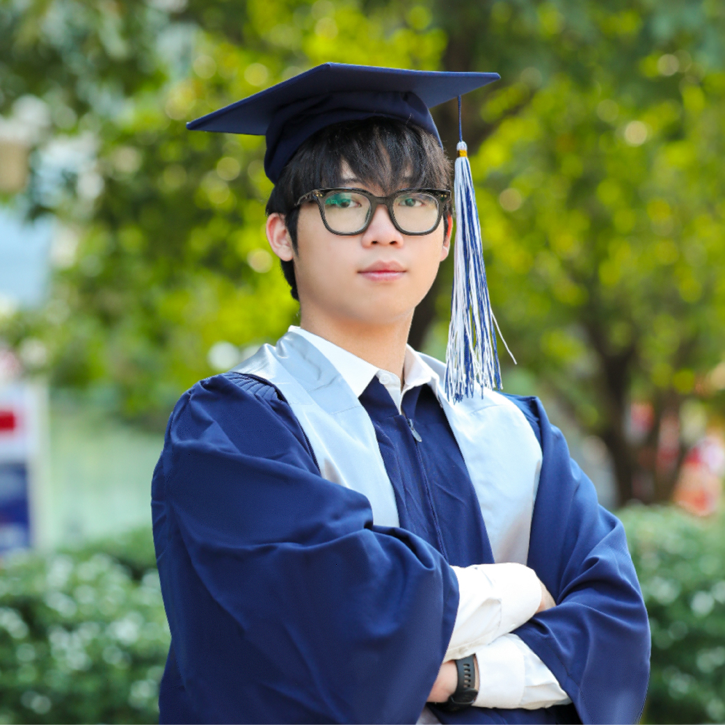Hoàng Bách thành công chuyển tiếp đến UMass Lowell với học bổng $20,000/ năm